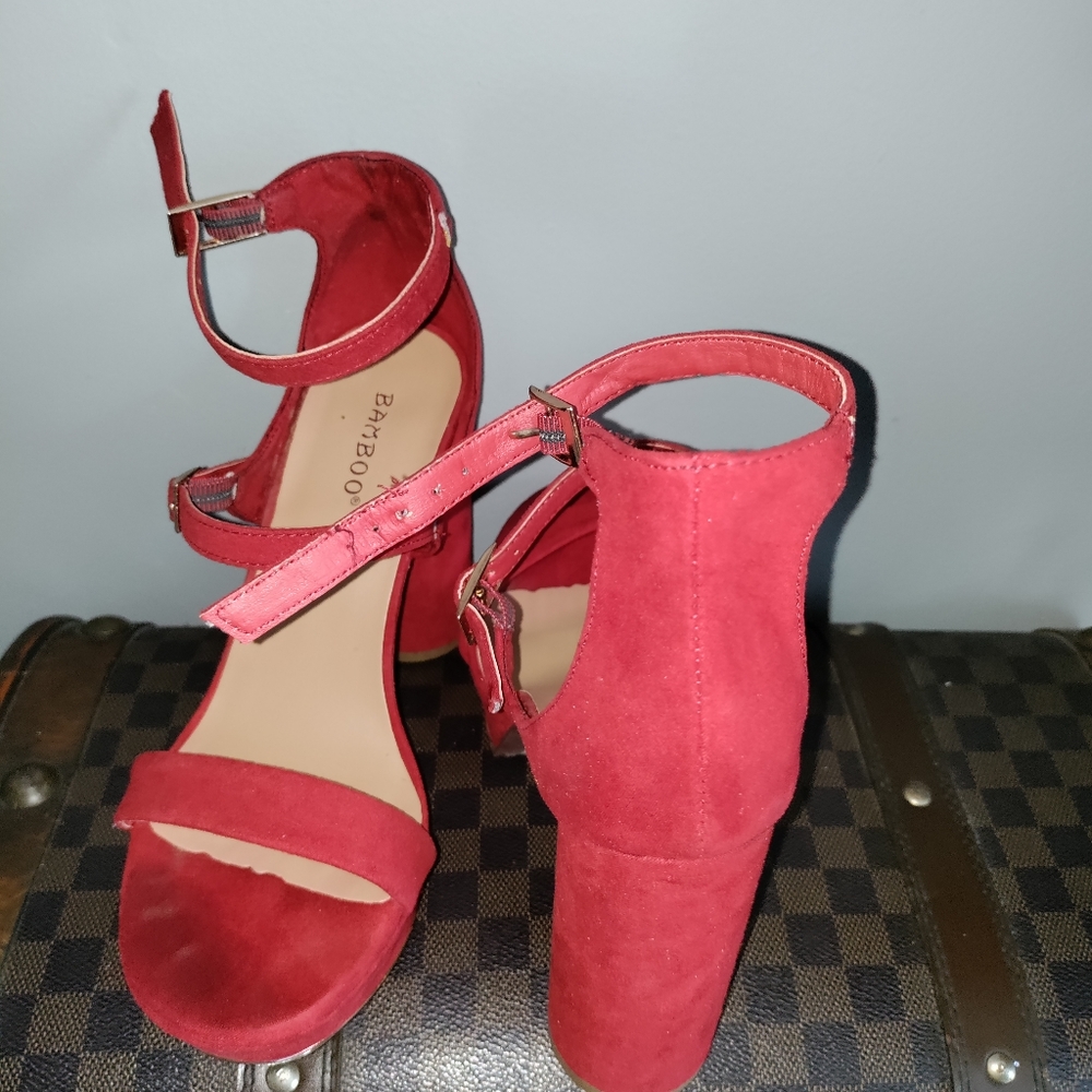 Shoes - Picture 3 of 3